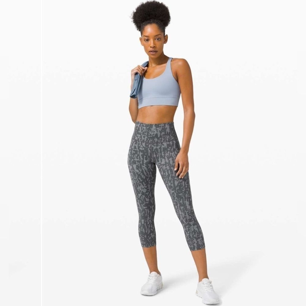 Lululemon Wunder Train High-Rise Crop 19‎ NWOT Grey Print Size 4